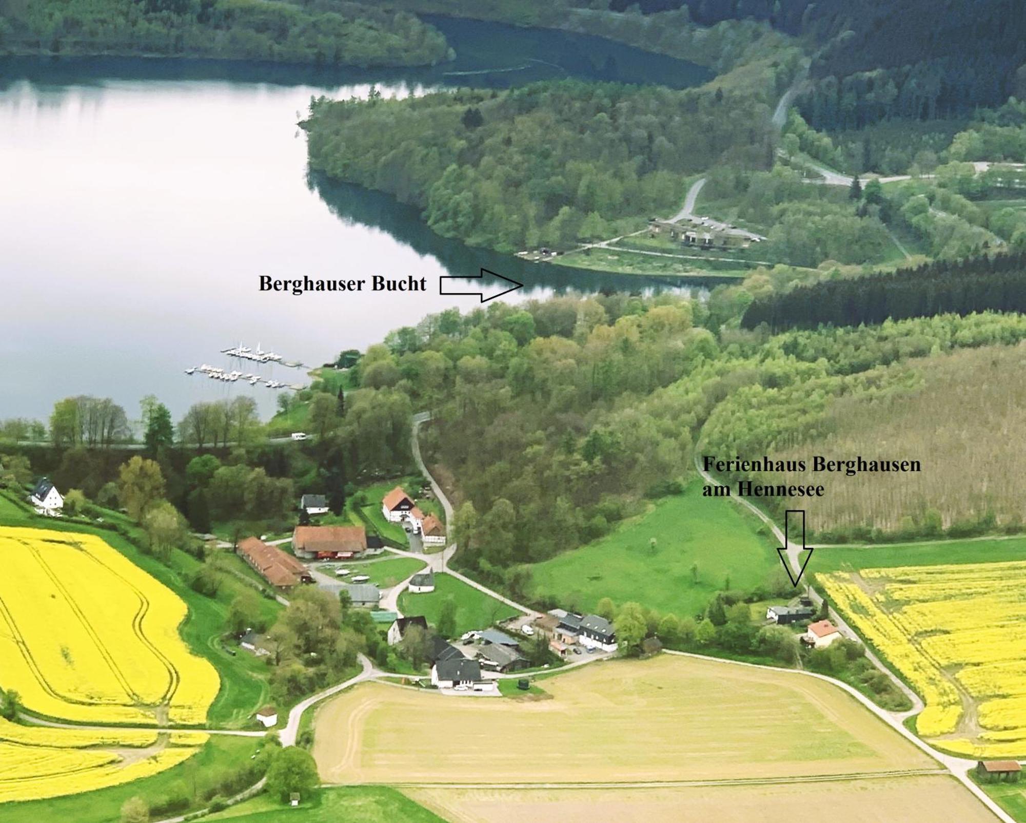 Ferienhaus Berghausen Am Hennesee Meschede Exteriör bild