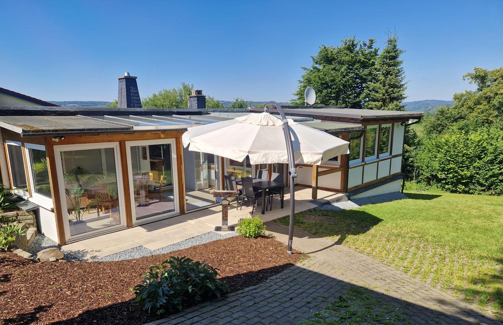 Ferienhaus Berghausen Am Hennesee Meschede Exteriör bild